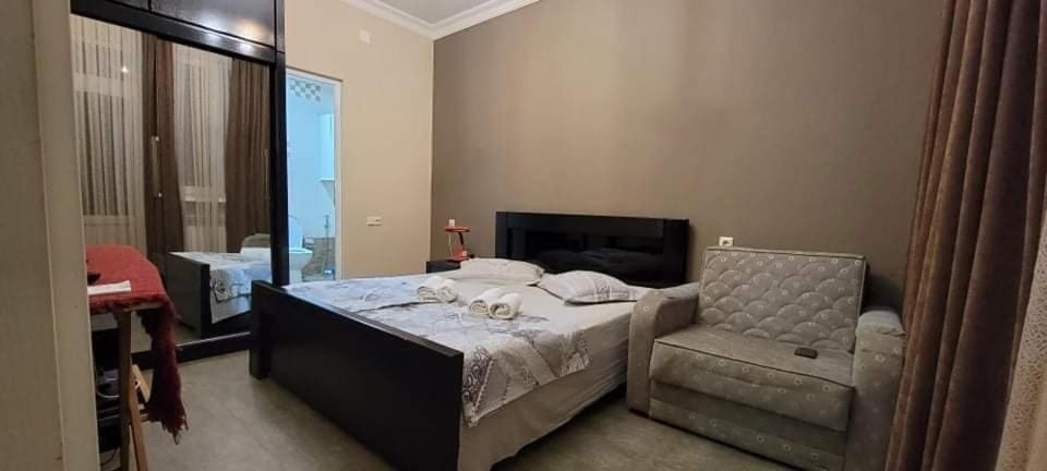Guest House Kldiashvili Batoumi Extérieur photo