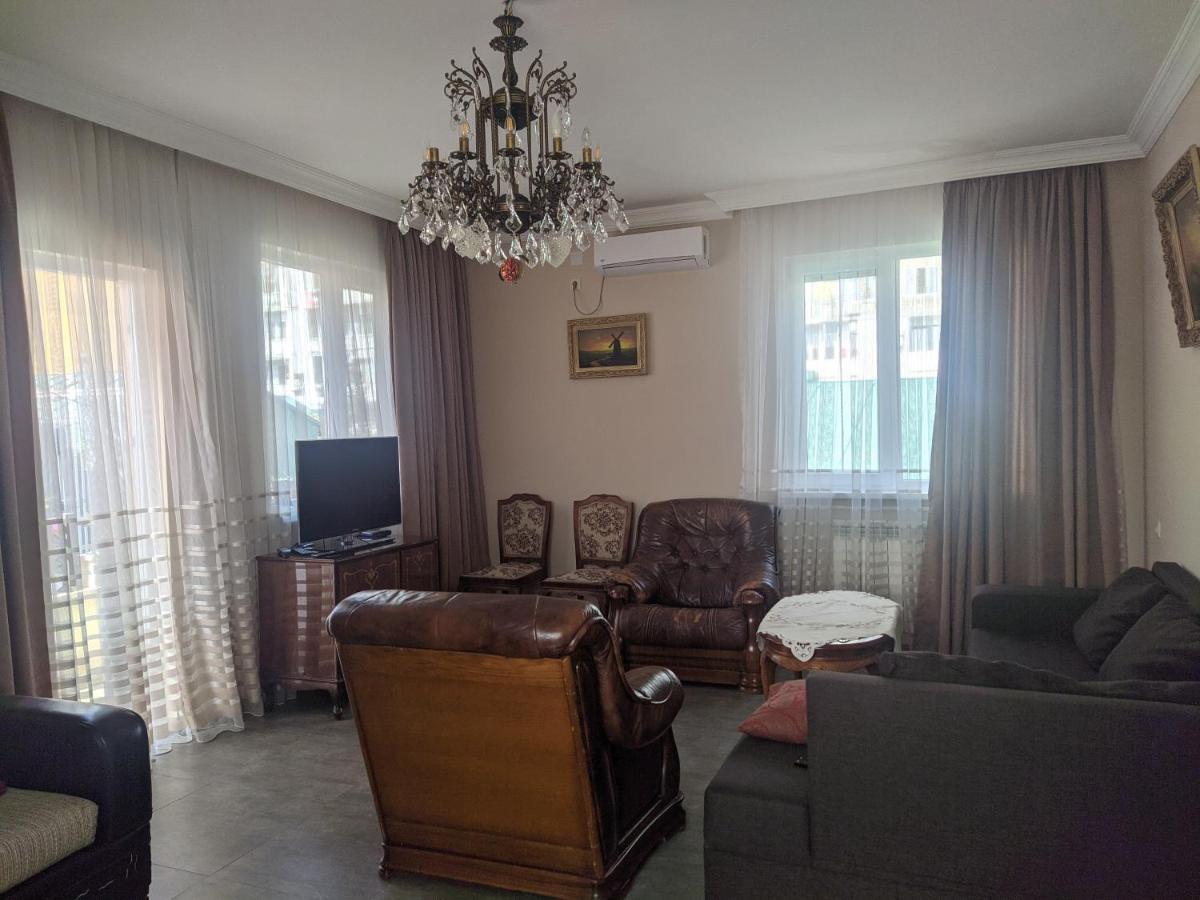 Guest House Kldiashvili Batoumi Extérieur photo