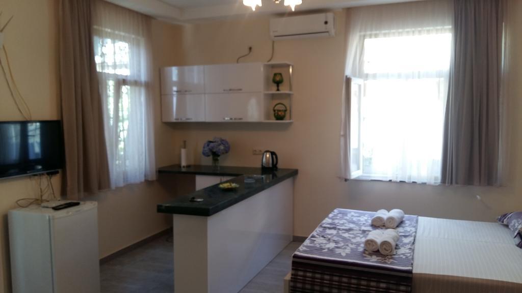 Guest House Kldiashvili Batoumi Extérieur photo